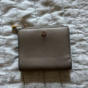Tory Burch Grey and Gold Wallet
